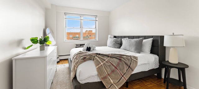 Beautiful 2BR Next to BU 5hnj
