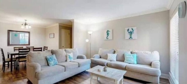 Beautiful 3bedroom condo central to the beach, shops & restaurants