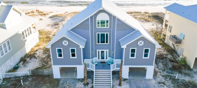 Beautiful Beachfront Home, Sleeps 16, Pet Friendly, Community Pools, Views For D