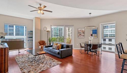 Beautiful Downtown Condo 1 Bed 1 Bath
