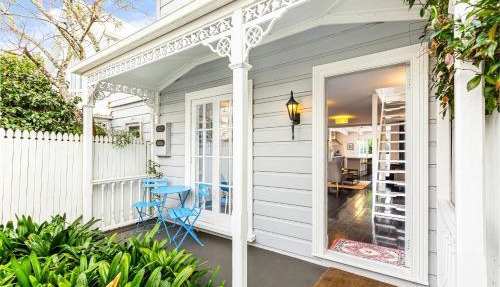 Beautiful Ponsonby Villa by Zodiak Stays