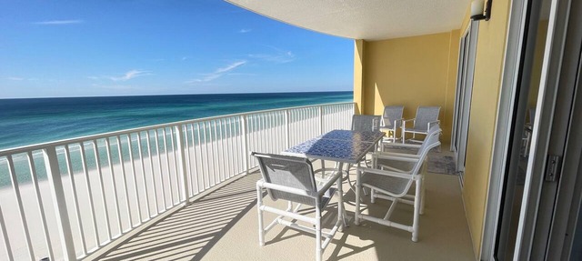 Beautiful Views From Large 6th Floor Balcony at Emerald Isle Resort