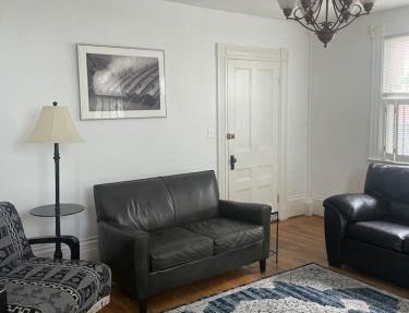 Beautiful West End Apartment