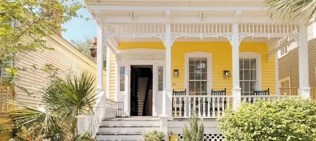 Beautifully Renovated 5 bedroom 5 bath