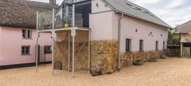 Becket's Barn