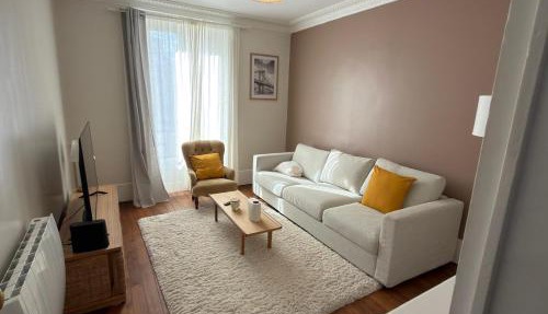 Bel appartement entièrement rénové