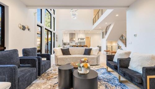BELL115*: Bellevue Splendor