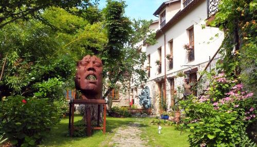 Besharat Gallery & Museum