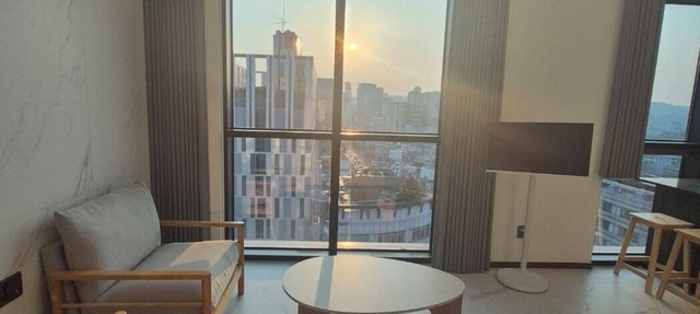 Best view, Seoul's center, Dongdaemun History & Culture Park Station 5 minutes