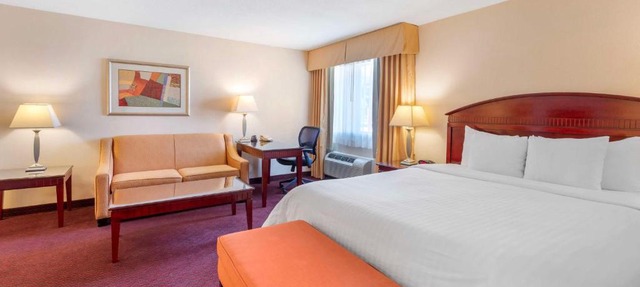Best Western Plus West Covina Inn