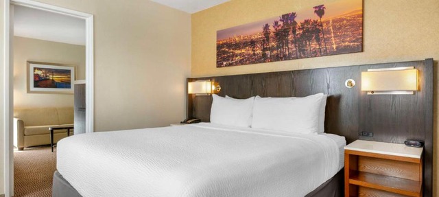 Best Western Royal Palace Inn & Suites