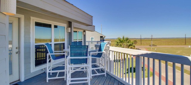 Boardwalk to the Beach! Mustang Island Condo