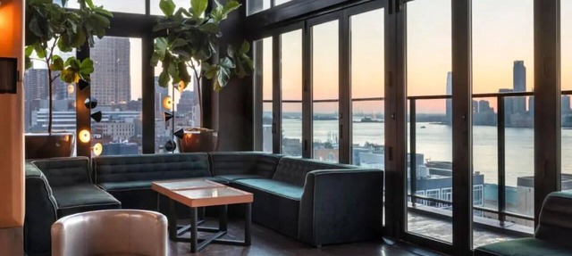 Bohemian Chic Room w/Rooftop Views Access in Heart of SoHo - Pets Welcome