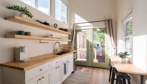 BoHo Tiny Home - Walkable to the Best of East Austin