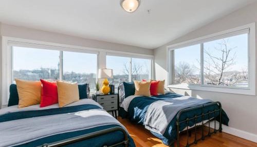 Boston Apartment near T