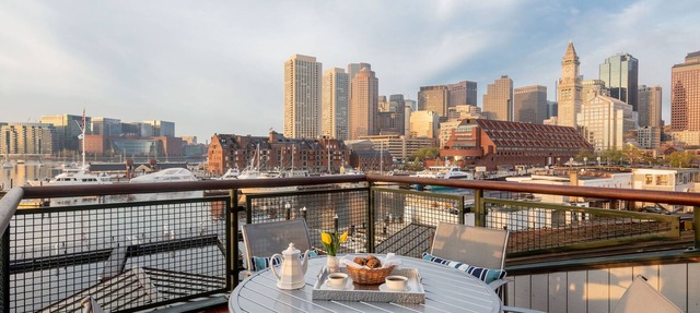 Boston Yacht Haven Inn & Marina