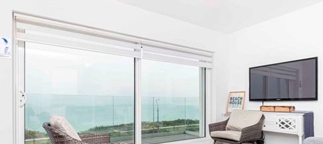 BOURNECOAST: Modern flat with BALCONY, INCREDIBLE SEA VIEWS and PARKING - FM8497