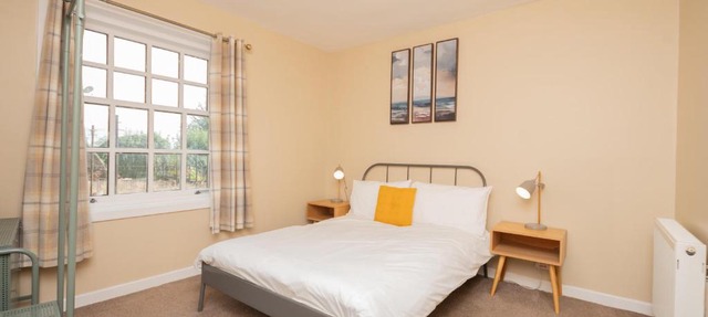 Bow Apartment