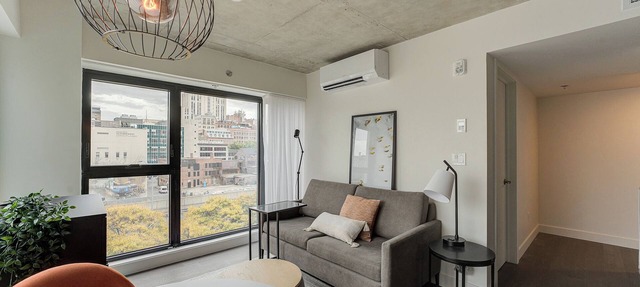 Brand New luxury apartment-3 1/2 For Rent-Downtown-fully furnished