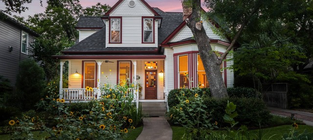 Brava House Bed and Breakfast