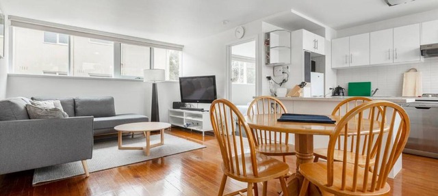Bright and Modern Space with a Balcony and Parking