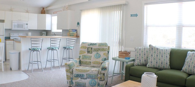 Bright & Beachy 3 bed/2 bath Soundside MP6