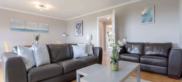 Bright Modern 1 BDR Stunning Thames View