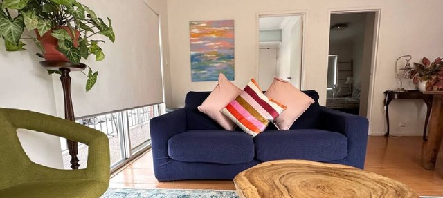 Bronte beach 2BD apartment in Sydney's Best Suburb