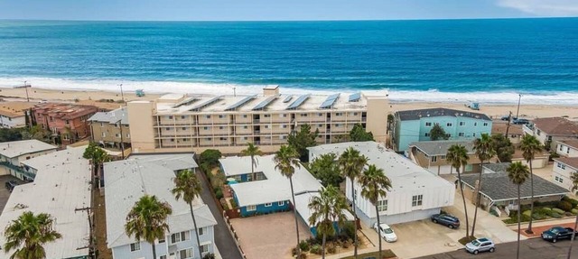 #C 1-level, 2Bd, 1Block to Beach, Esplanade, Shops