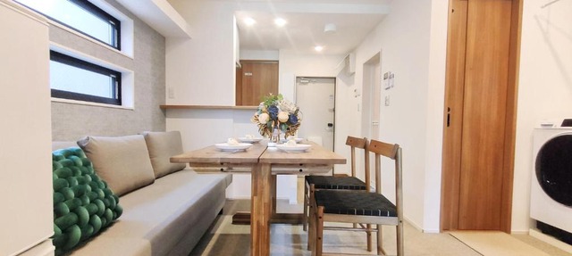 C3 Shibuya new hotel, 2 bedrooms and 1 living room, 7 mins to ST Max 6P 渋谷全新酒店 全新装修 两室一厅 交通中心 车站7分钟 最大6人 直达新宿 涉谷 表参道 品川 池袋 上野 代代木 银座 原宿