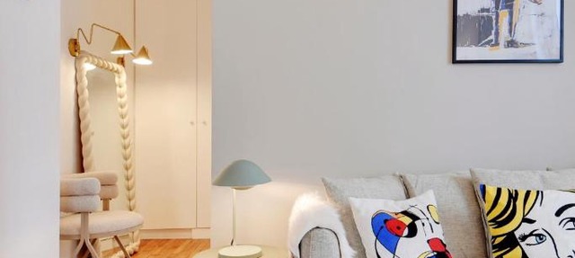 Calm Square Flat