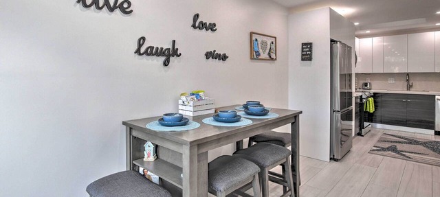 Canal-Front Condo: Walk to Downtown Ft Lauderdale!