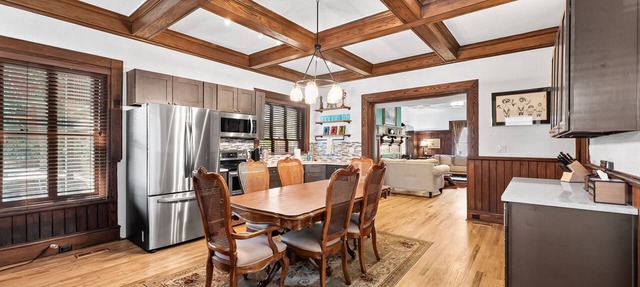 Cap Hill 2BR Character, Privacy & Garage Parking
