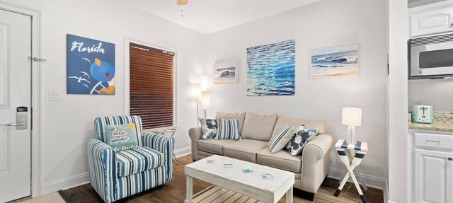 Carillon Beach Inn 307, Pet Friendly!, 1BD/1BA , Beautiful Resort!