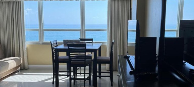 Castle beach studio,tennis court and swimming pool with beach access
