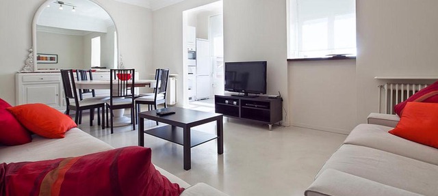 Central and Spacious Family Apartment