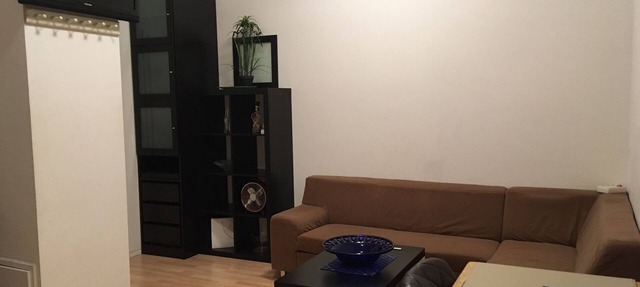 CENTRAL FLAT WITH KITCHEN (13 MIN. TO CITY CENTER)