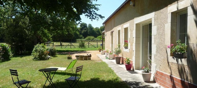 Chambre d'hôte en Vallée du Loir - Elevage des Rosiers in Bazouges-sur-le-Loir
