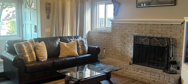 Charming 2-bedroom house with WiFi, AC Near SixFlags
