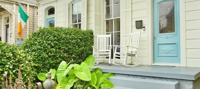 Charming Irish Channel Home | Steps to Magazine St
