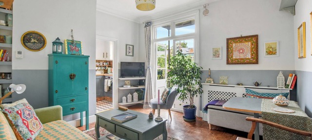 Charming London with balcony