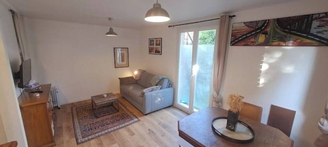 Charming self-contained studio 5 minutes from Raincy station