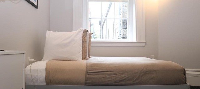 Charming & Stylish Studio on Beacon Hill #6