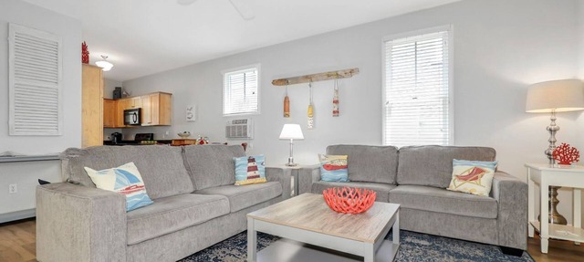Charming Wells cottage w/amenities galore! 1 mile to beach, 3 miles to Ogunquit