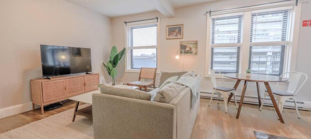 Chic 1 Bed Apartment Steps from Boston Common