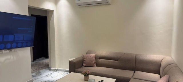 Chic 2-bedroom apartment with WiFi, AC in welcoming Jeddah