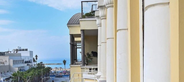 Chic 2BR Apartment close to the beach by HolyGuest