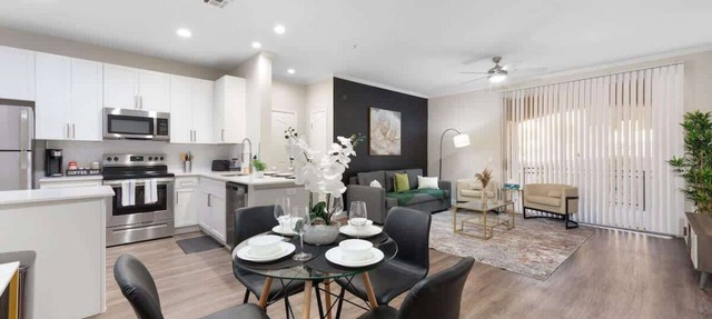 Chic 2BR: Scottsdale, Pet-friendly, Sunrise Peak