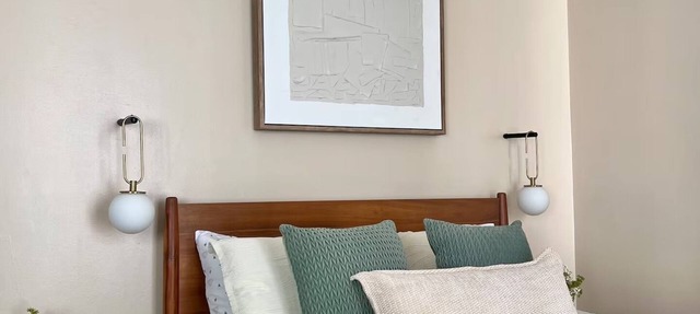 Chic Condo w Parking, AC and steps to Beach and Convention Center