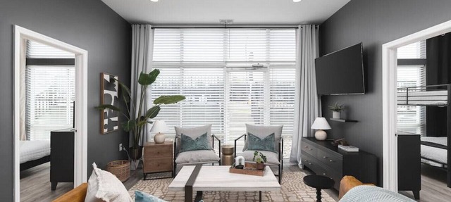 Chic East Nash - Walk to Restaurants, Bars, Music